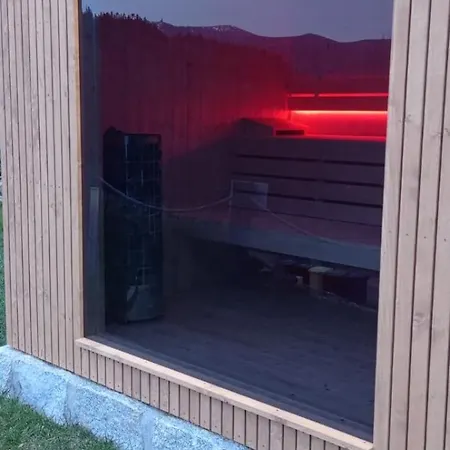 Na Skale Z Widokiem Na Panorame Karkonoszy Шале *
