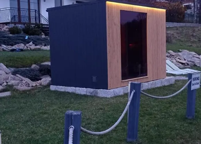 Na Skale Z Widokiem Na Panorame Karkonoszy Chalet