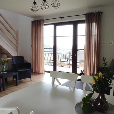 Na Skale Z Widokiem Na Panorame Karkonoszy בקתה