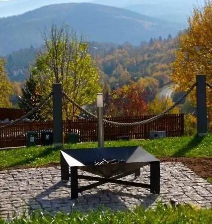 Na Skale Z Widokiem Na Panorame Karkonoszy Szklarska Poreba