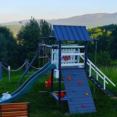 Na Skale Z Widokiem Na Panorame Karkonoszy Alpehytte